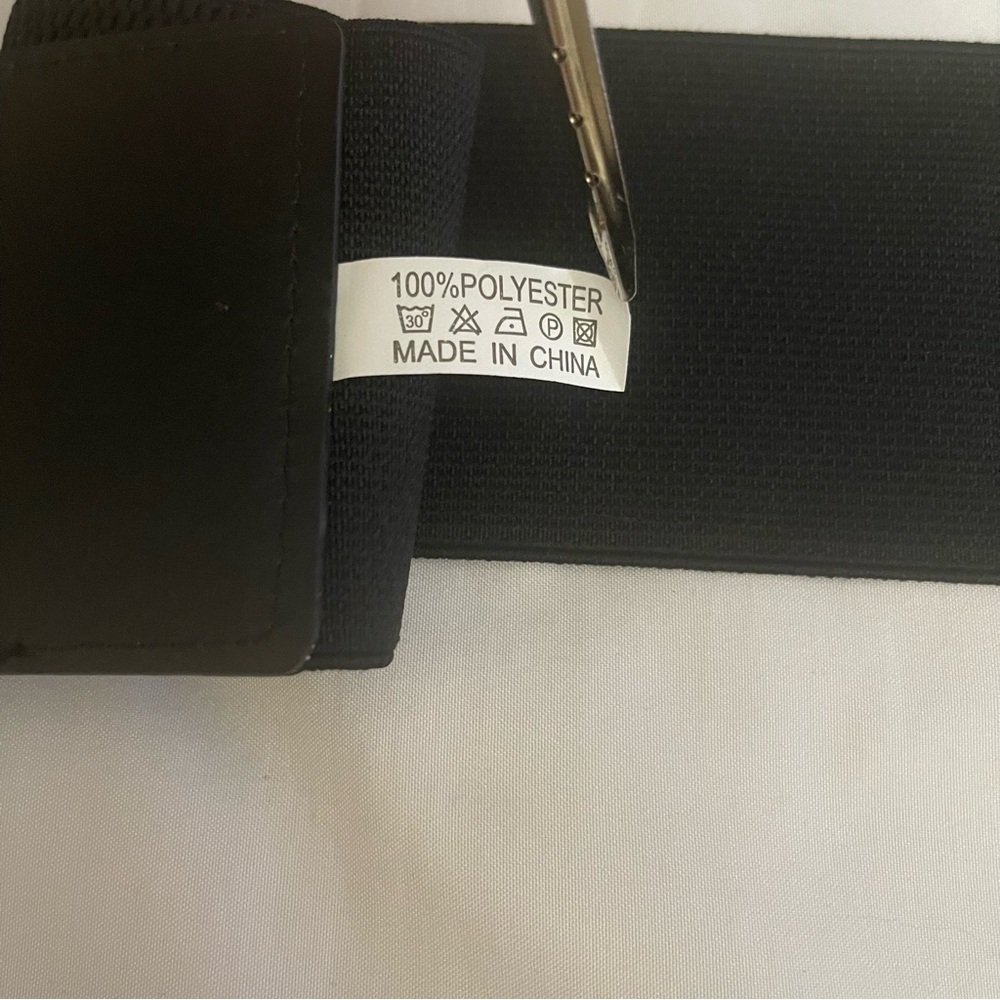 Black elastic waistband belt with gold tone buckle - Picture 8 of 10